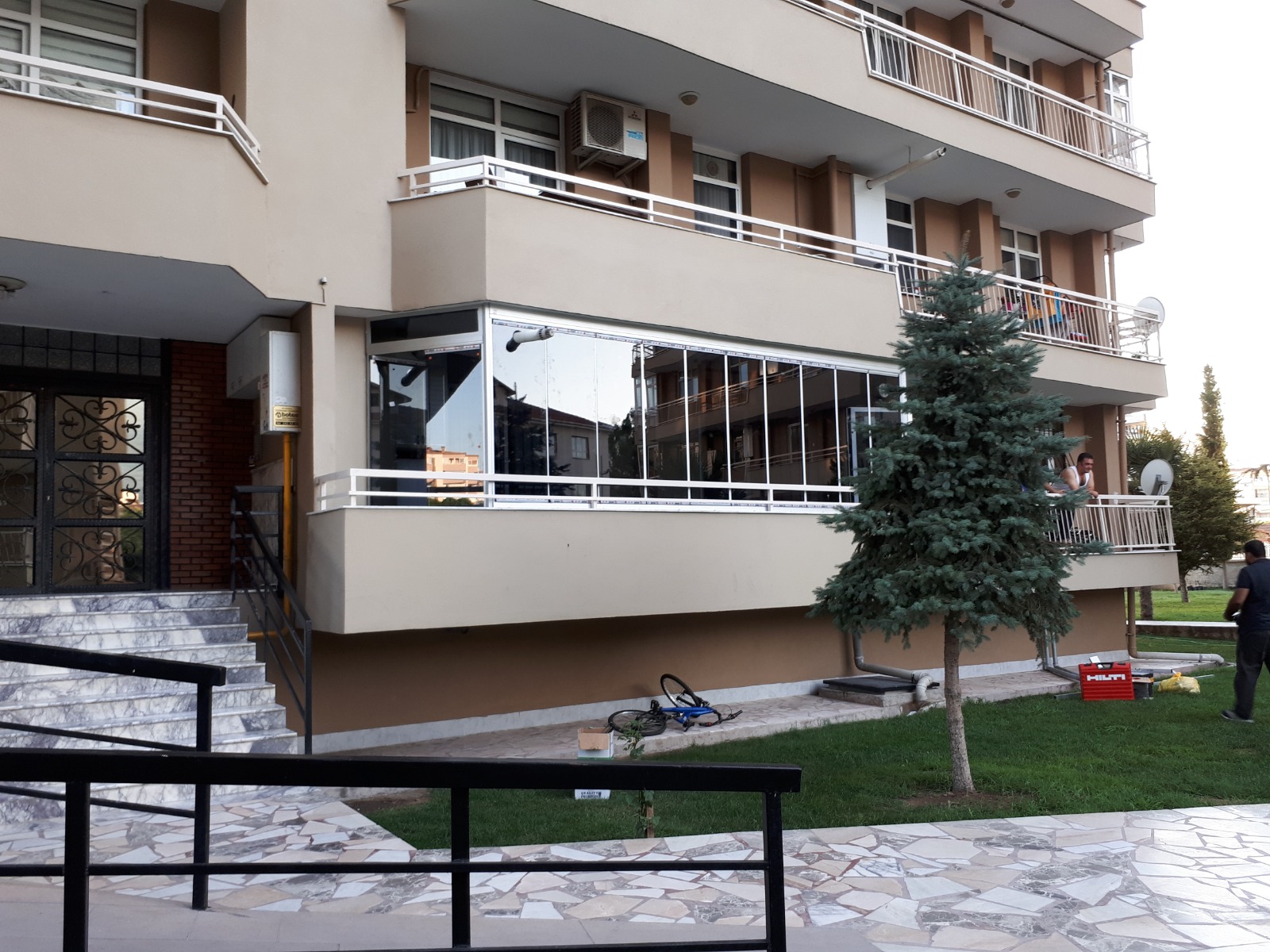 İzmir Cam Balkon Projesi - Yavuz Yapı